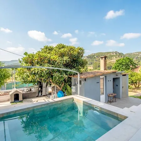 El Bressol Villa *